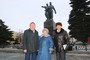 Валентин ЛАППО, Александра ЛАШМАНОВА и участник Великой Отечественной войны Василий ФЕДОРЕЦ.